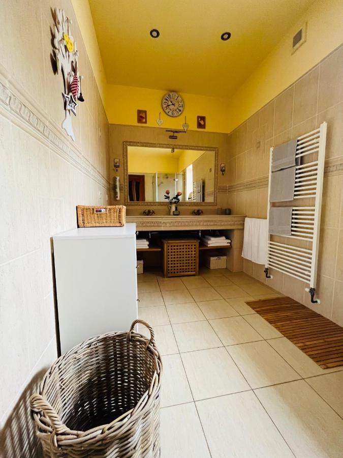 Apartman U Smrku Dvur Kralove nad Labem Exterior photo